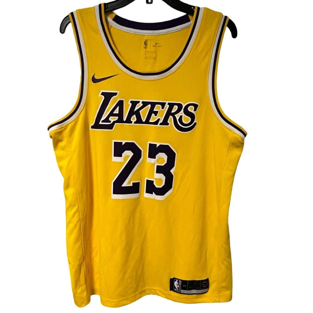 NWOT Nike LeBron James LA Lakers 23 Swingman Jersey Mens‎ Large 48 Yellow NBA